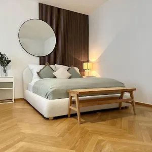 Designer Near Main Station Wien
